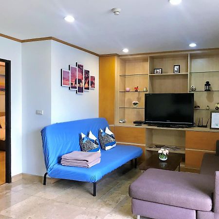 Twin Peaks Sukhumvit Suites Bangkok Exterior foto