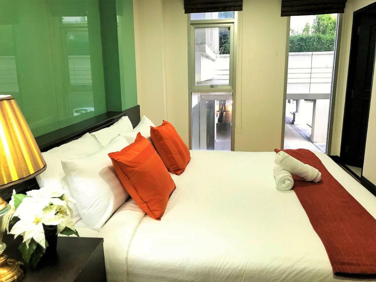 Twin Peaks Sukhumvit Suites Bangkok Exterior foto